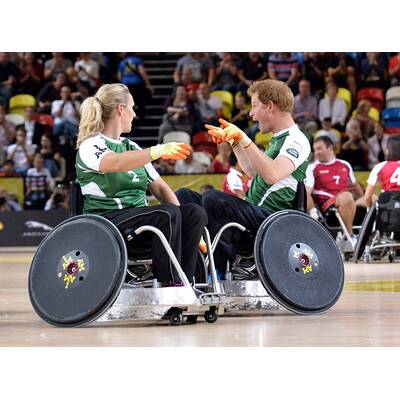 Prinz Harry spielt Rollstuhl-Rugby