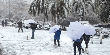 Naher Osten versinkt im Schnee