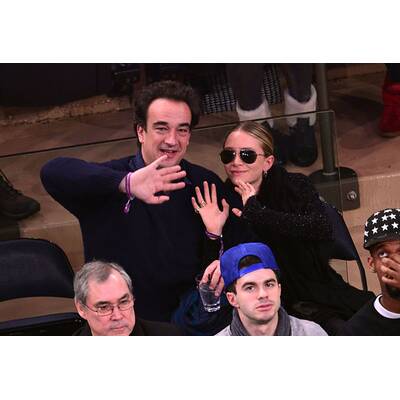 Mary-Kate Olsen & Olivier Sarkozy turteln bei Knicks-Spiel
