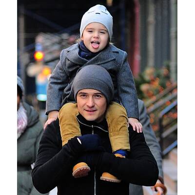 Orlando Bloom: Winterspaziergang mit Sohn Flynn