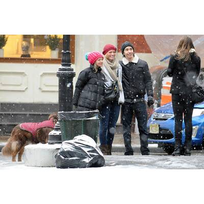 Amanda Seyfried & Justin Long spazieren im Schnee
