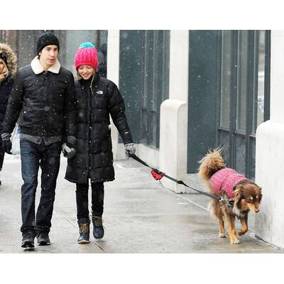 Amanda Seyfried & Justin Long spazieren im Schnee