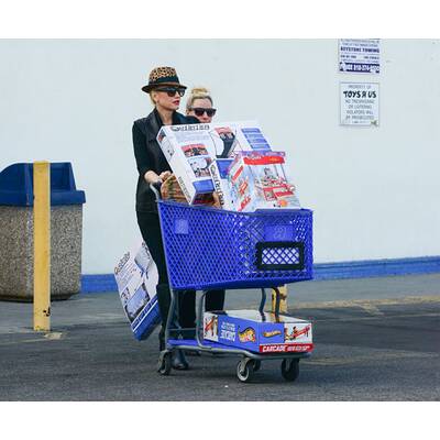 Gwen Stefani beim Weihnachts-Shopping
