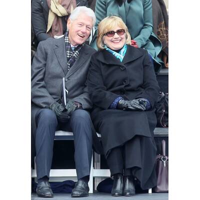 Hillary Clinton  zeigt sich mit Ponny zu Neujahr in New York 