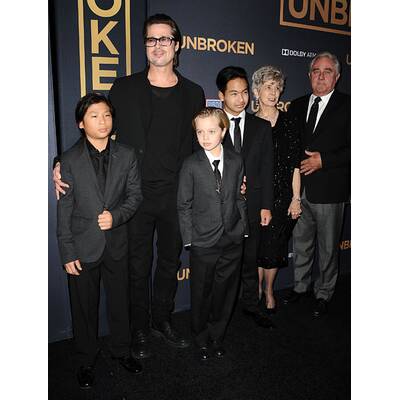 Brad Pitt, Maddox, Pax und Shiloh springen für Angelina Jolie ein