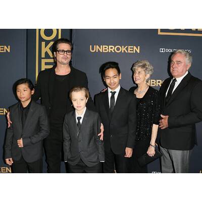 Brad Pitt, Maddox, Pax und Shiloh springen für Angelina Jolie ein