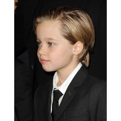 Brad Pitt, Maddox, Pax und Shiloh springen für Angelina Jolie ein