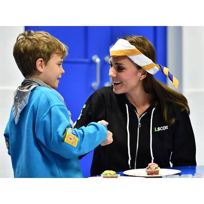Herzogin Kate zu Besuch bei den kleinen Pfadfindern