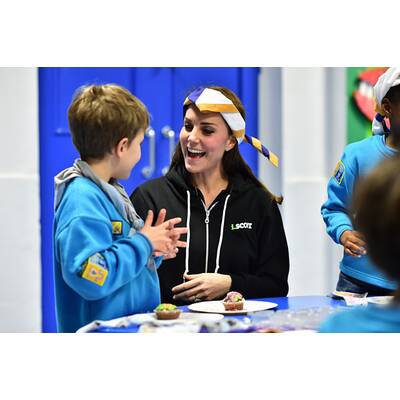 Herzogin Kate zu Besuch bei den kleinen Pfadfindern