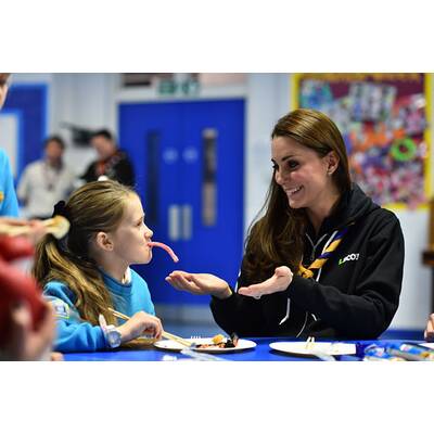 Herzogin Kate zu Besuch bei den kleinen Pfadfindern