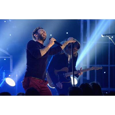 Elizabeth Moss & Jon Hamm