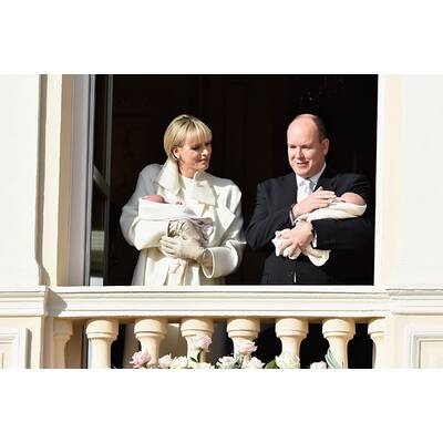 Charlène und Albert zeigen Zwillinge