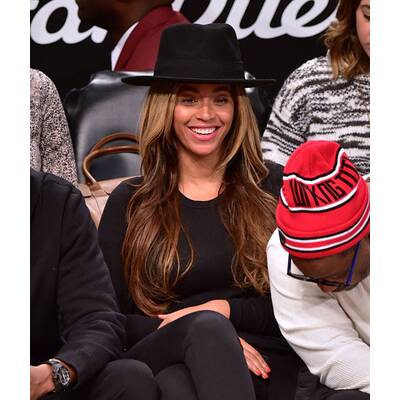Beyoncé & Jay Z turteln bei Basketball-Spiel