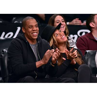 Beyoncé & Jay Z turteln bei Basketball-Spiel