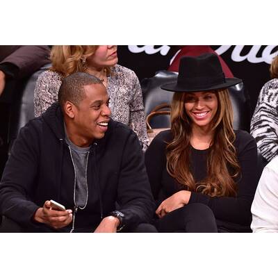 Beyoncé & Jay Z turteln bei Basketball-Spiel
