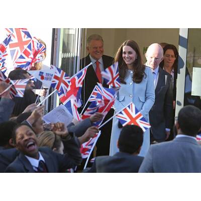 Herzogin Kate geht zur Schule