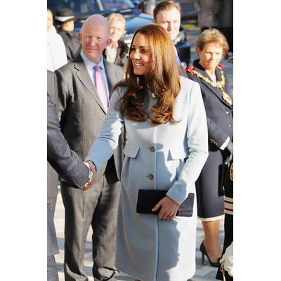 Herzogin Kate geht zur Schule