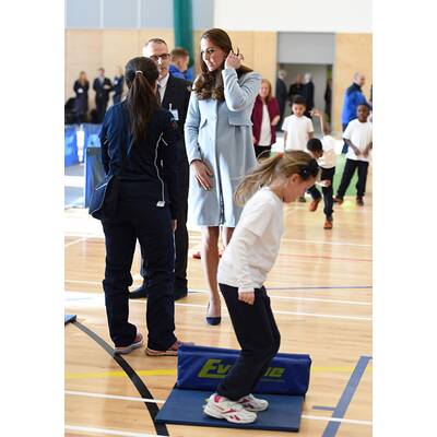 Herzogin Kate geht zur Schule