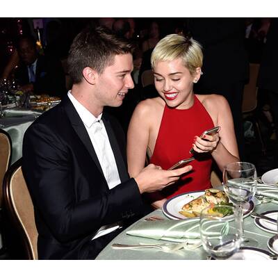 Miley Cyrus: Mit Patrick Schwarzenegger bei Pre-Grammy Gala