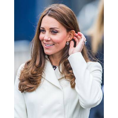 Herzogin Kate: Strahlend schön mit Babybauch
