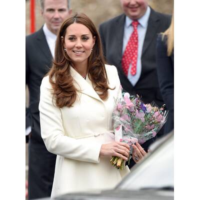 Herzogin Kate: Strahlend schön mit Babybauch