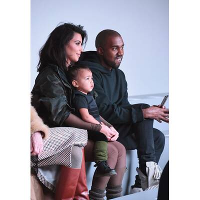 Kim Kardashian zerrt Nori zur Fashion Week