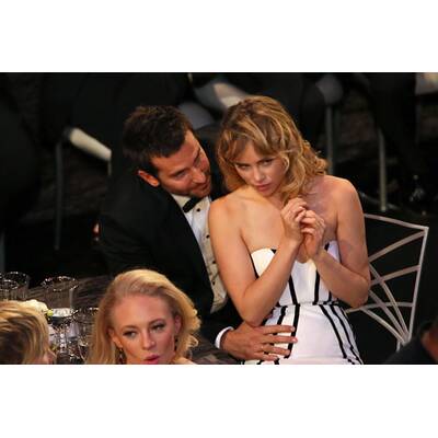 Bradley Cooper & Suki Waterhouse bei den SAG-Awards