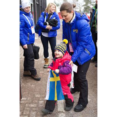 Prinzessin Estelle feuert bei nordischer Ski-WM an
