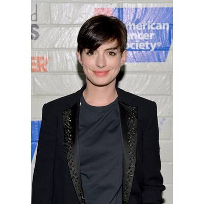 Hollywood Stands Up To Cancer: Superstar-Charity