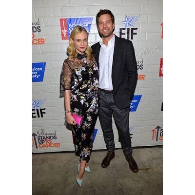 Hollywood Stands Up To Cancer: Superstar-Charity