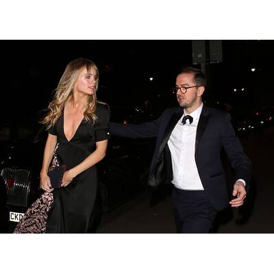 Cressida Bonas zeigt Dekolleté