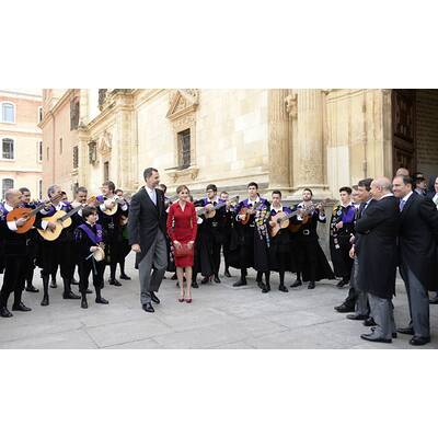 Königin Letizia strahlt neben Felipe