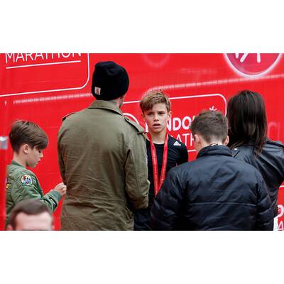 Familie Beckham jubelt Romeo bei Charity-Lauf zu