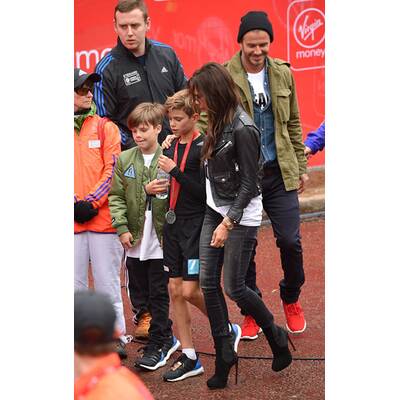 Familie Beckham jubelt Romeo bei Charity-Lauf zu