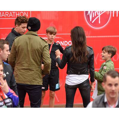 Familie Beckham jubelt Romeo bei Charity-Lauf zu
