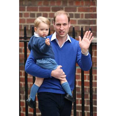 Prinz George auf dem Weg zu seiner Schwester