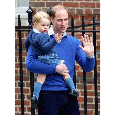 Prinz George auf dem Weg zu seiner Schwester