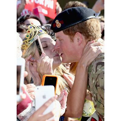 So überschwänglich wird Prinz Harry in Australien verabschiedet