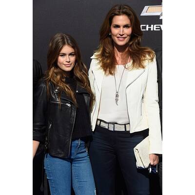 Cindy Crawford: Familienausflug auf den roten Teppich