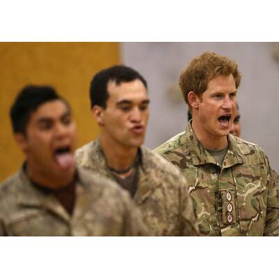 Prinz Harry lernt in Neuseeland Maori-Tanz