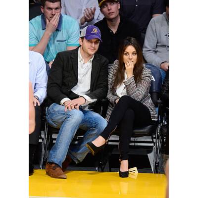 Mila Kunis zeigt bei Basketball-Spiel ihren Verlobungsring
