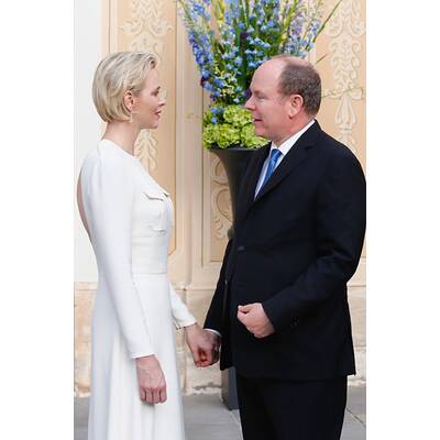 Fürstin Charlène & Albert laden zur Cocktailparty