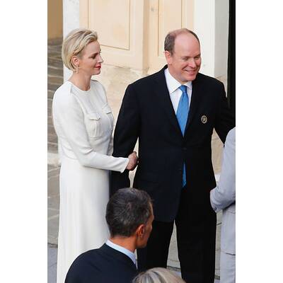 Fürstin Charlène & Albert laden zur Cocktailparty