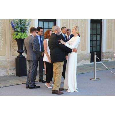 Fürstin Charlène & Albert laden zur Cocktailparty