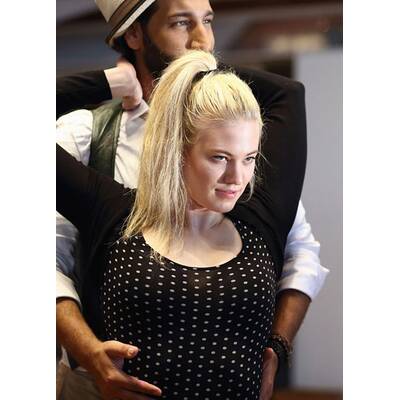 Larissa Marolt betört ihren Tanzpartner Massimo Sinato