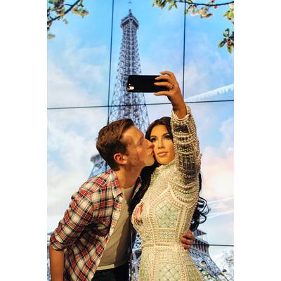 Kim Kardashian: Als Wachsfigur Perfekt getroffen