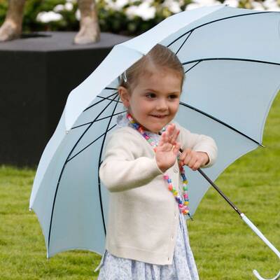 Prinzessin Estelle bezaubert bei Victorias Geburtstag