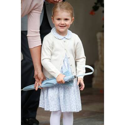 Prinzessin Estelle bezaubert bei Victorias Geburtstag