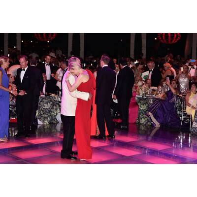 Charlène & Albert: Liebes-Show am Rotkreuzball