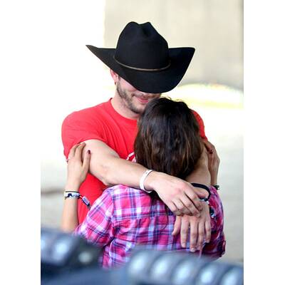 Ashton Kutcher & Mila Kunis verliebt wie nie